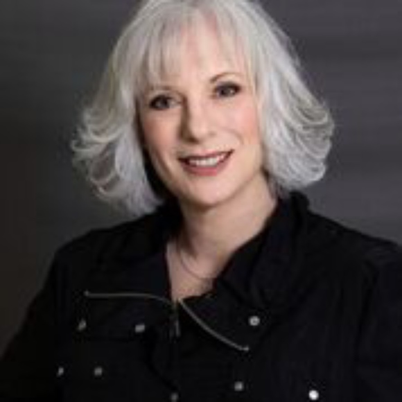 Meet your Posher, Laura - Picture 1 of 1